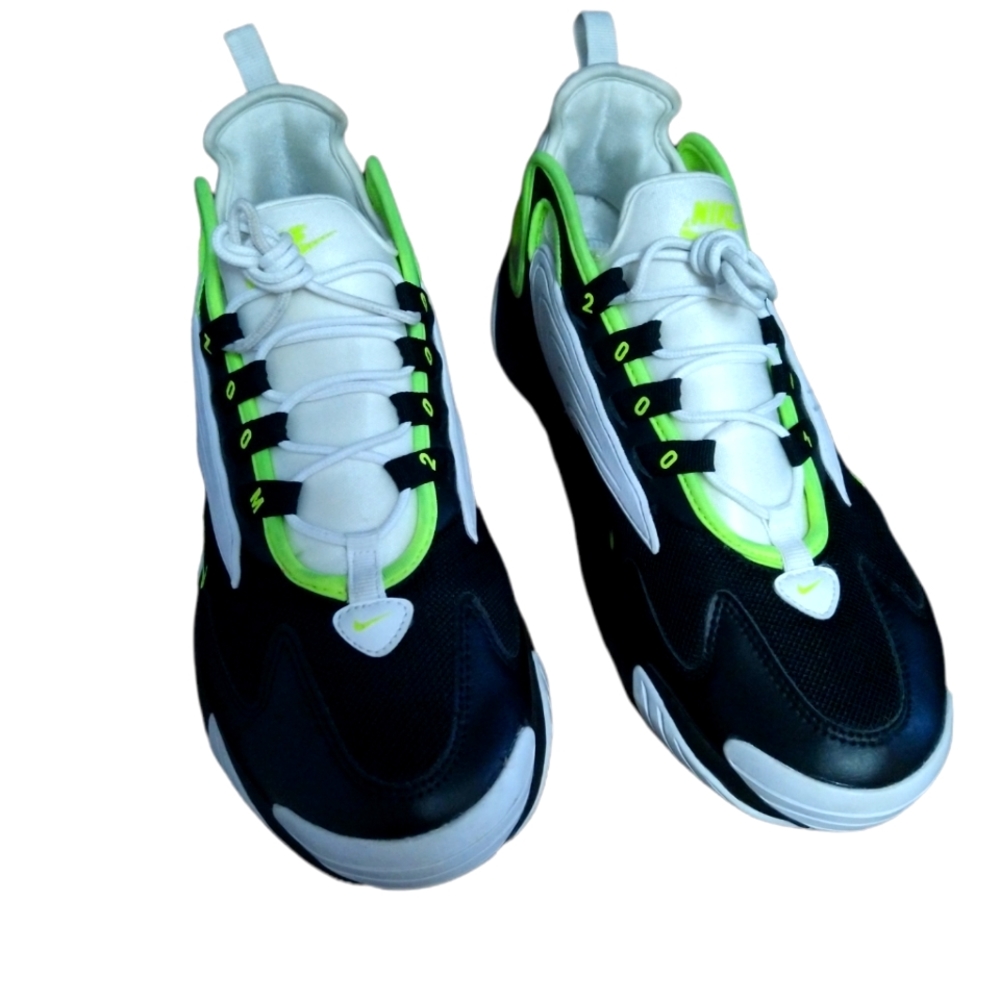 Nike Zoom 2000. Size 9.5